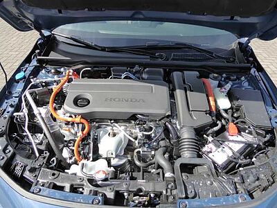 Honda Civic e:HEV 2.0 i-MMD Hybrid Facelift Advance / AHK