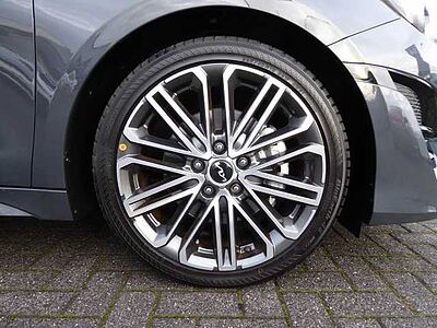 Kia ProCeed 1.5 T-GDI DCT7 GT-Line / 18 Zoll / Leder / Tech.-P.