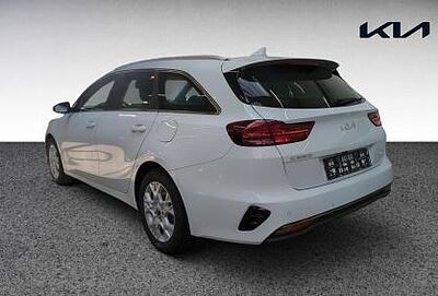Kia Ceed SW 1.5 T-GDI DCT7 OPF Vision / Navi / ACC