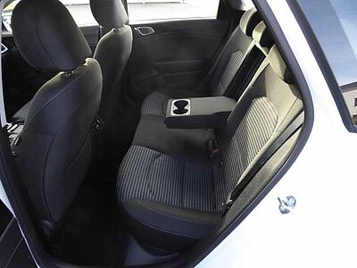 Kia Ceed SW 1.5 T-GDI DCT7 OPF Vision / Navi / ACC