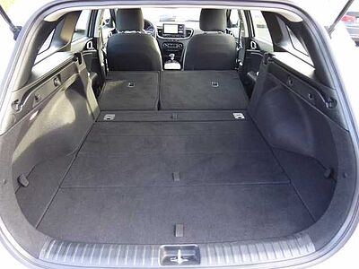 Kia Ceed SW 1.5 T-GDI DCT7 OPF Vision / Navi / ACC