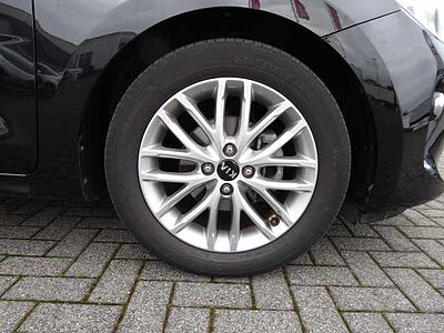 Kia Rio 1.2 Dream-Team Edition / Navi