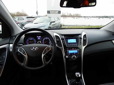 Hyundai i30cw blue 1.4 Comfort / LPG