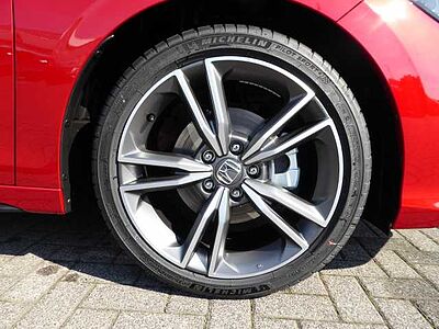 Honda Civic e:HEV 2.0 i-MMD Hybrid Advance / AHK / Black-Emblem