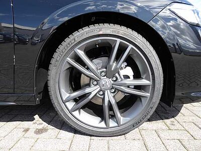 Honda Civic e:HEV 2.0 i-MMD Hybrid Sport / AHK / Black-Emblem-Paket