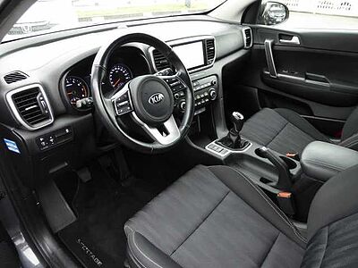 Kia Sportage 1.6 GDI 2WD Final Edition / 1. Hand