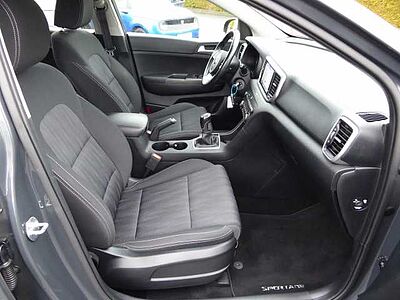 Kia Sportage 1.6 GDI 2WD Final Edition / 1. Hand