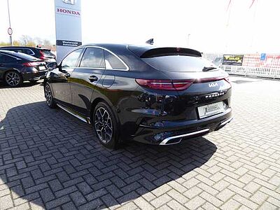 Kia ProCeed 1.5 T-GDI DCT7 GT-Line / Tech.-P.