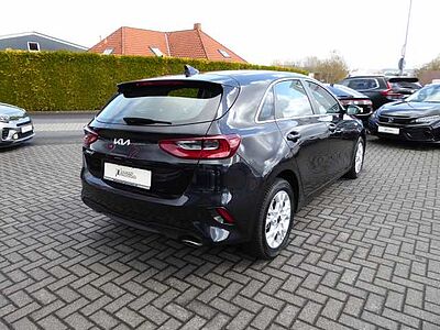 Kia Ceed 1.5 T-GDI DCT7 OPF Vision