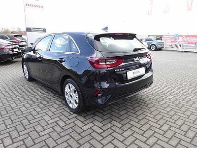 Kia Ceed 1.5 T-GDI DCT7 OPF Vision