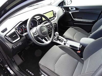 Kia Ceed 1.5 T-GDI DCT7 OPF Vision