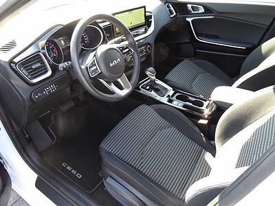 Kia Ceed 1.5 T-GDI DCT7 OPF Vision