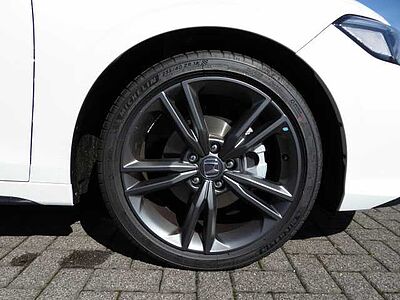 Honda Civic e:HEV 2.0 i-MMD Hybrid Sport