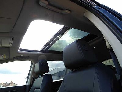 Honda CR-V Hybrid e:HEV 2.0 i-MMD AWD Elegance / 1. Hand
