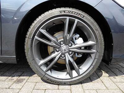 Honda Civic e:HEV 2.0 i-MMD Hybrid Sport